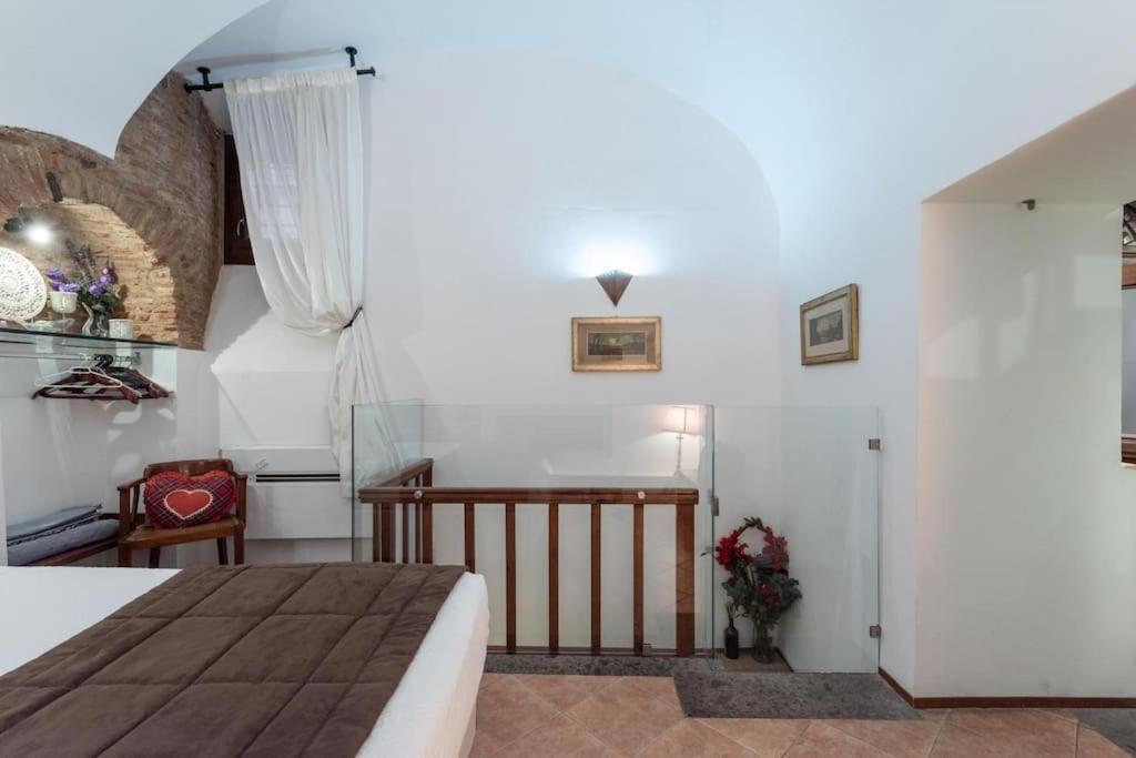Apartment Antica Taberna Di Trevi Rome